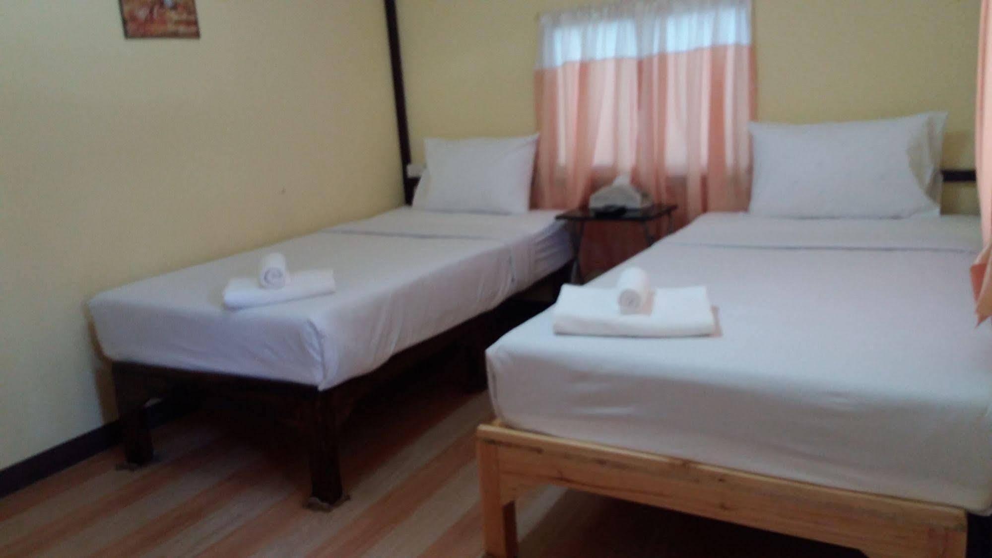 Golden Teak Homestay ماي ريم المظهر الخارجي الصورة